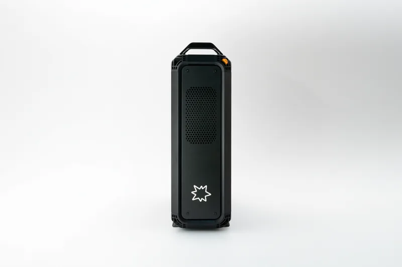 Lucebox workstation, front panel with the intake grille, head-on